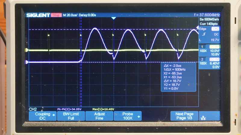 Осциллограмма: напряжение на конденсаторе при резонансе 18.8 кГц.